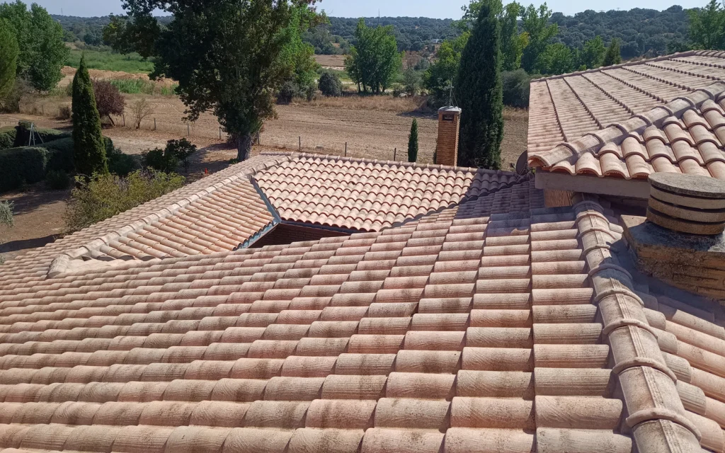 Cubierta renovada de chalet en Navalcarnero, Madrid